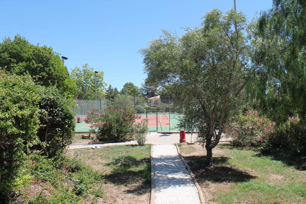 Residence Odalys Les Oceanides La Londe-les-Maures Exterior photo