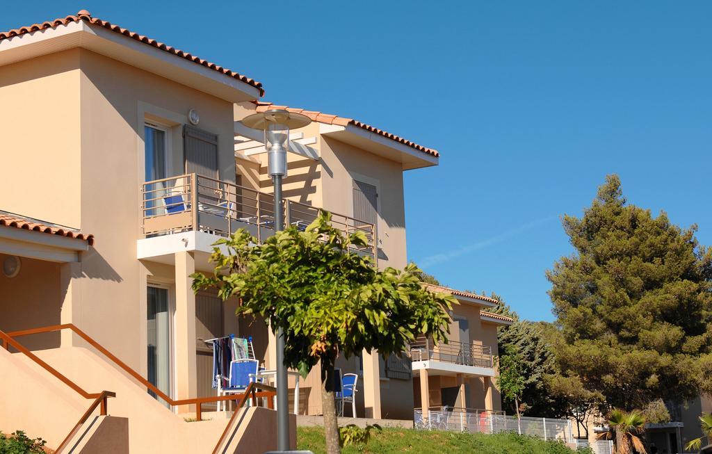 Residence Odalys Les Oceanides La Londe-les-Maures Exterior photo